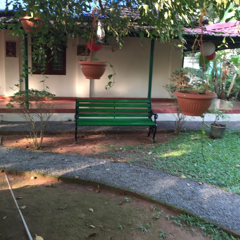 Palm Grove Service Villa Kochi Exterior photo