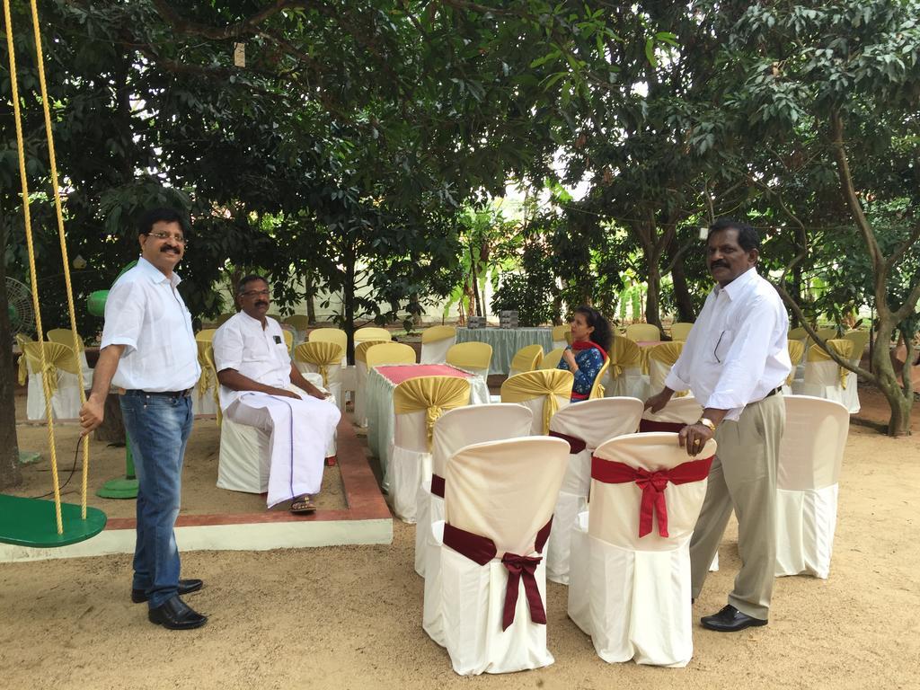 Palm Grove Service Villa Kochi Exterior photo