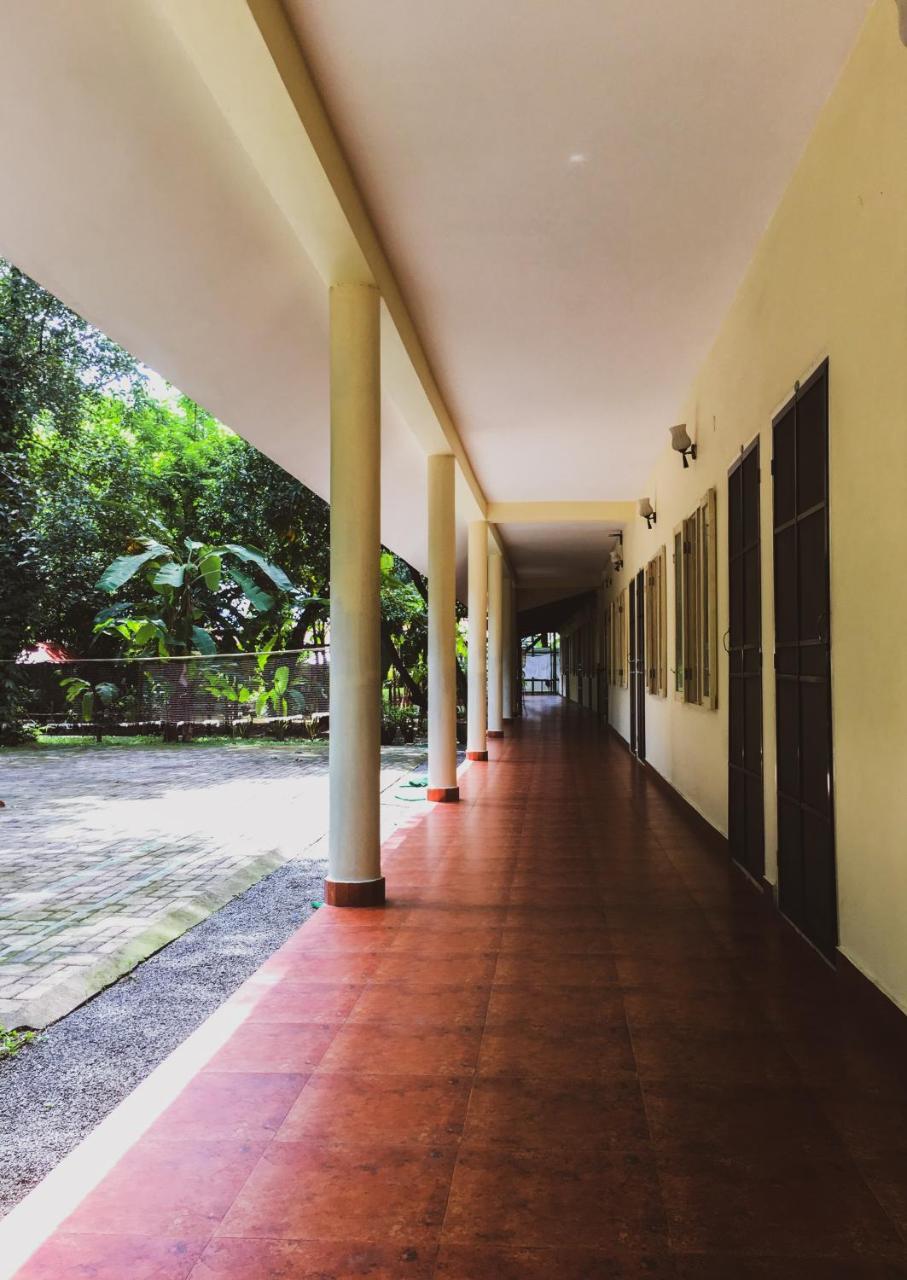 Palm Grove Service Villa Kochi Exterior photo
